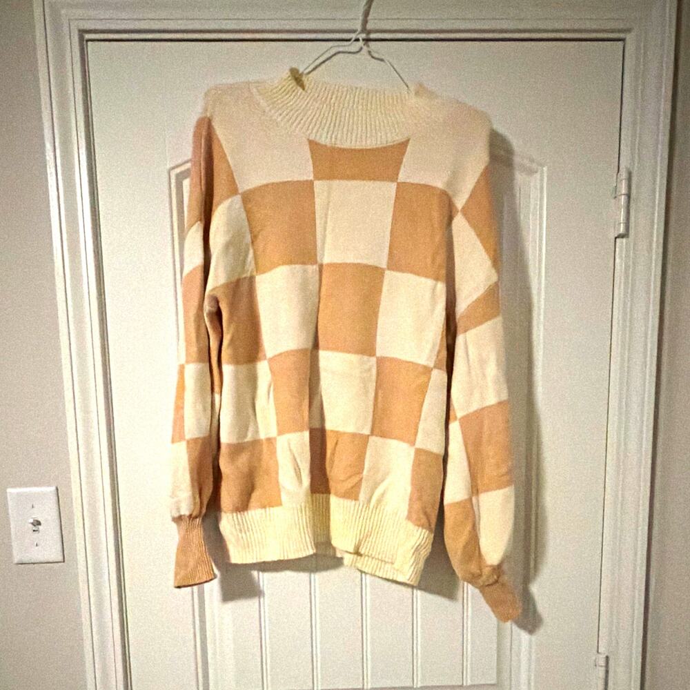 Zesica Women’s Checkered Sweater Size M Cream Tan Oversized Cozy Knit Pullover
